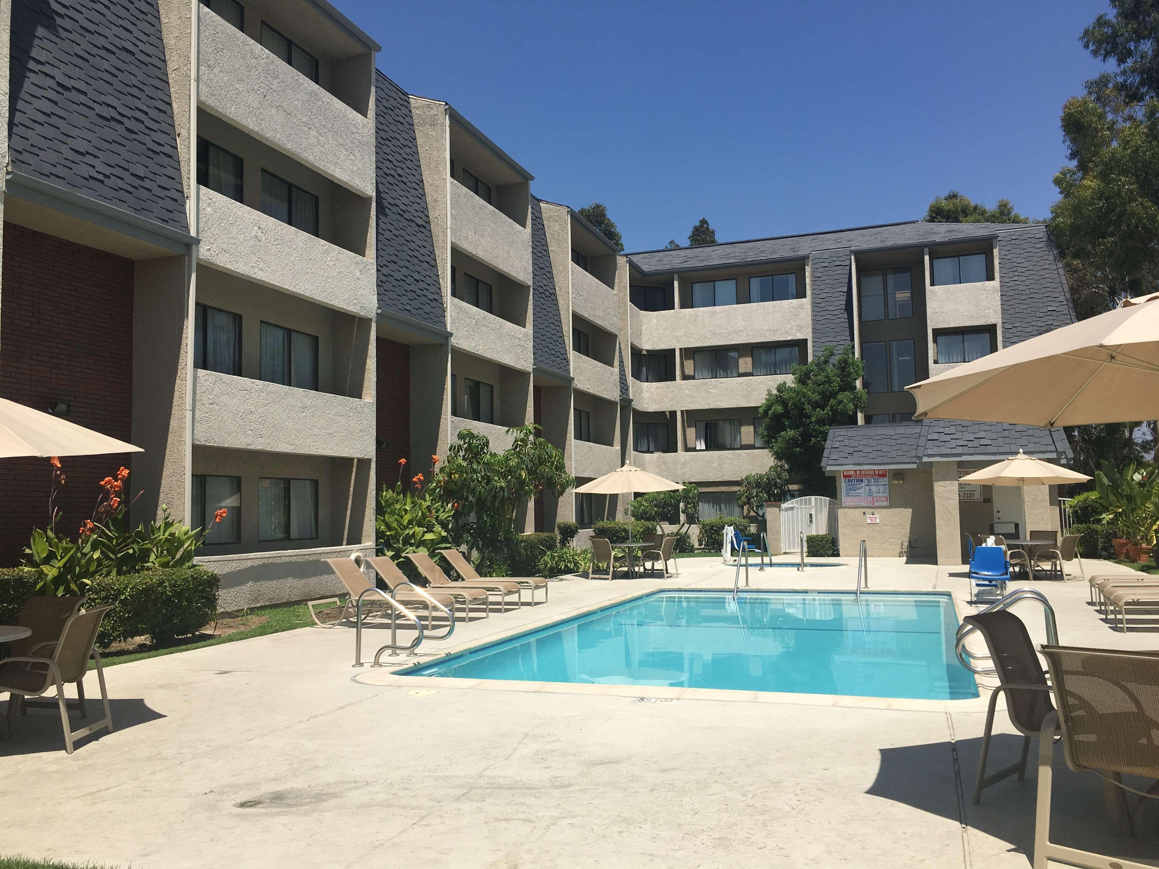 Best Western Plus West Covina Inn Exteriör bild